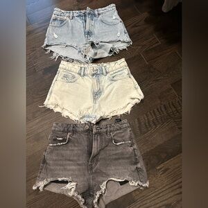 3 pairs zara shorts , size us4. Great condition